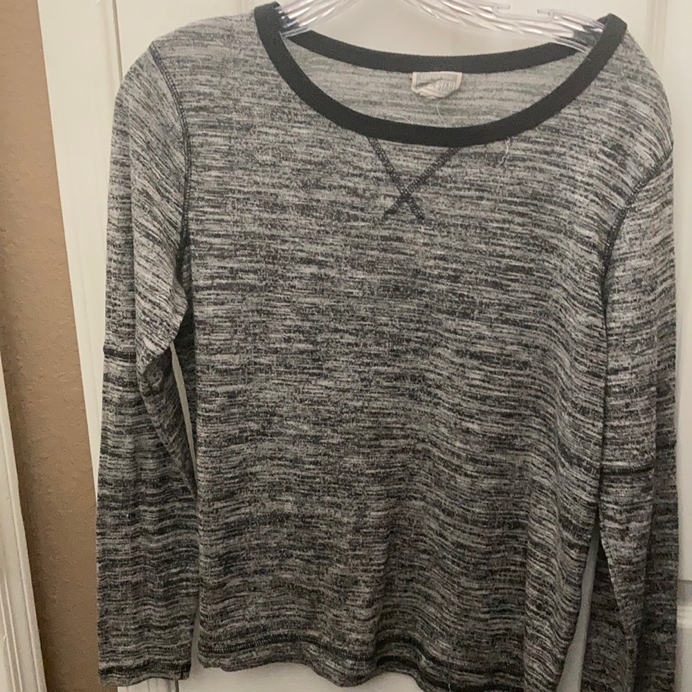 FINAL MARKDOWN Converse One Star long sleeved top (M)